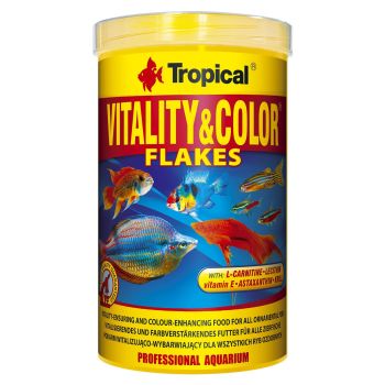 Сухой корм для аквариумных рыб Tropical в хлопьях «Vitality & Color Flakes» 1 л (для всех аквариумных рыб)